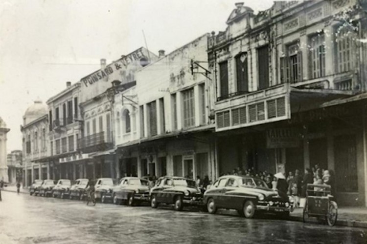 "Soi" loạt ôtô hạng sang tại Việt Nam những năm 50