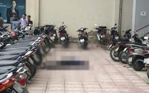 Nam sinh viên rơi từ tòa nhà giảng đường xuống đất tử vong