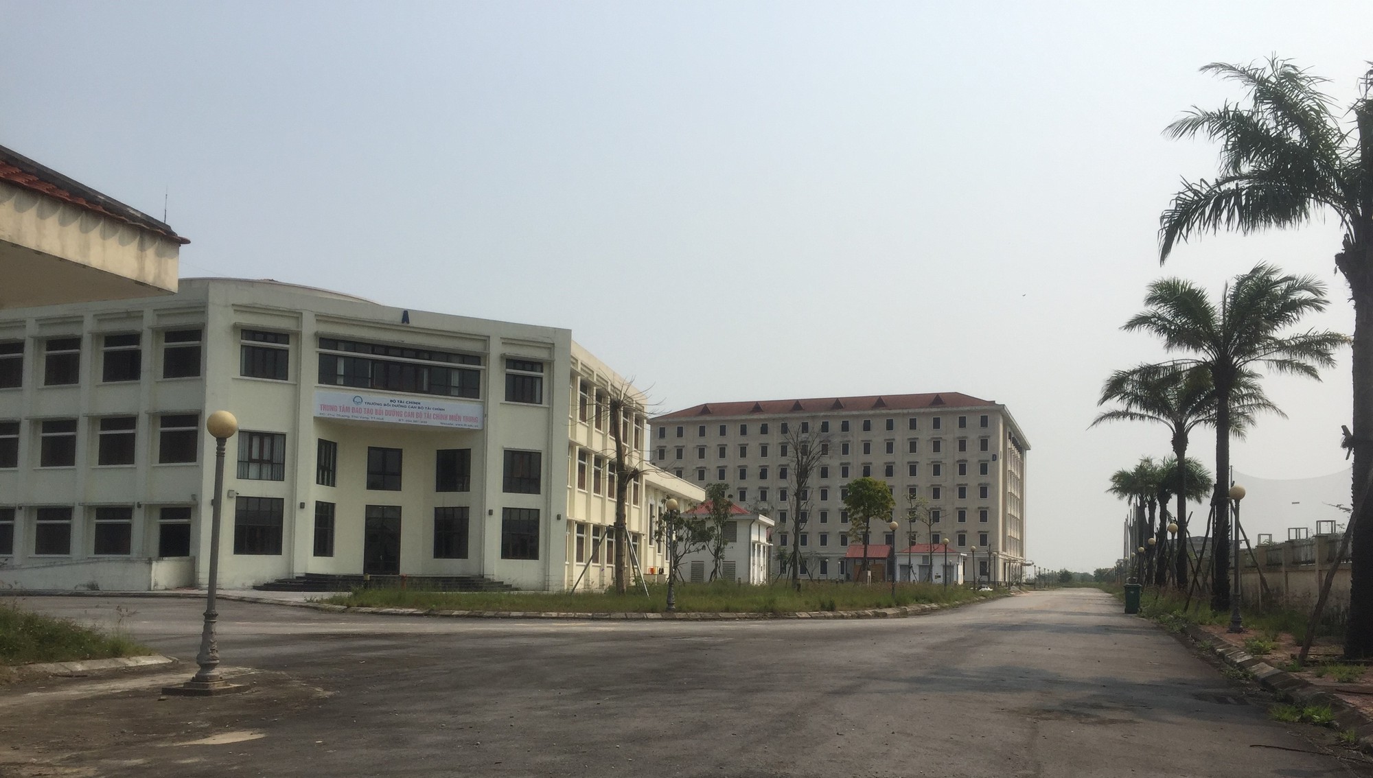 Ngắm trụ sở Phân hiệu Trường Nghiệp vụ Thuế rộng thênh thang - Ảnh 1.
