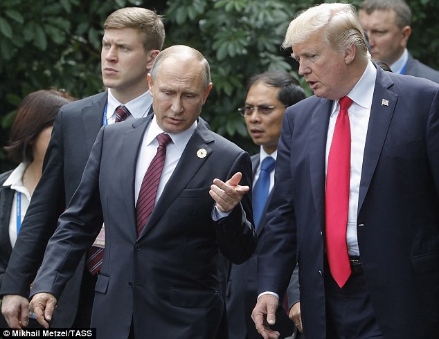 H&eacute; lộ bức thư b&iacute; ẩn trong chiếc hộp đen Tổng thống Putin gởi &ocirc;ng Trump - Ảnh 2.