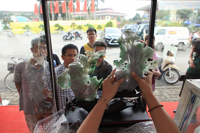 Gỗ h&oacute;a thạch k&igrave; dị xuất hiện ở Bắc Ninh - Ảnh 7.