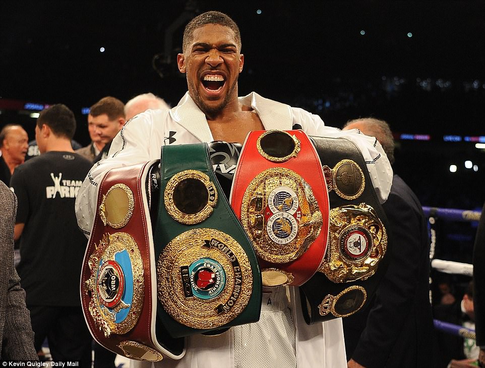 Thắng điểm đối thủ, Anthony Joshua thống nhất 4 đai vô địch