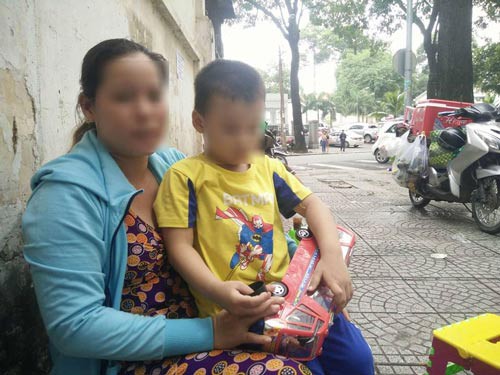 Chống bạo hành trẻ: Cần quy về một mối