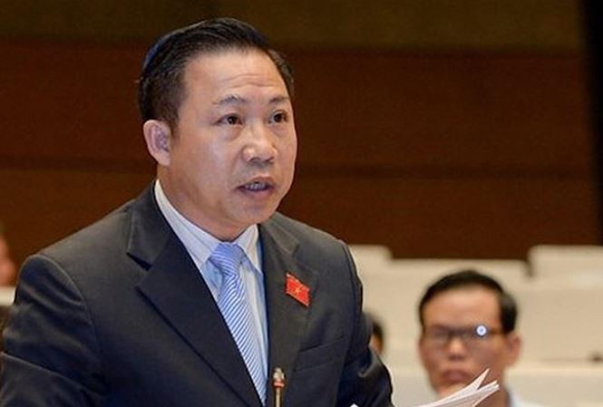 Thu phí ô tô vào sân bay vô căn cứ khác nào trấn lột dân