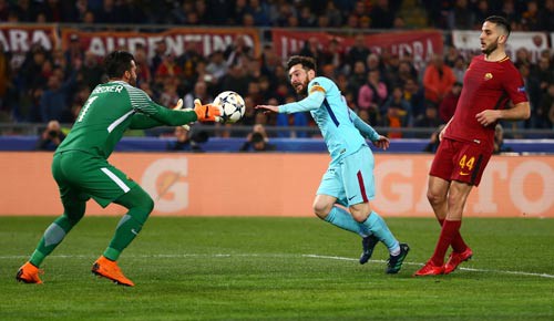 Barca vừa "cóng chân" vừa sai lầm