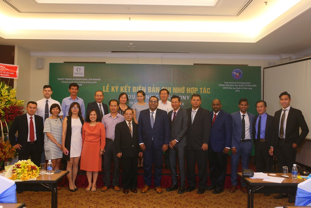 Trung t&acirc;m đ&agrave;o tạo quốc tế Văn Lang hợp t&aacute;c với Malaysia - Ảnh 1.