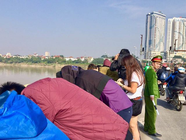 Hiếu kỳ là "bệnh" nan y