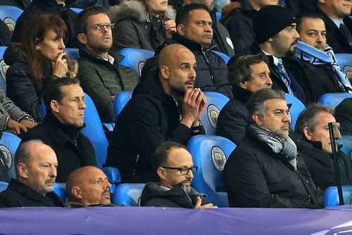 Guardiola d&iacute;nh đ&ograve;n th&ugrave; trọng t&agrave;i, Man City bị loại Champions League - Ảnh 5.