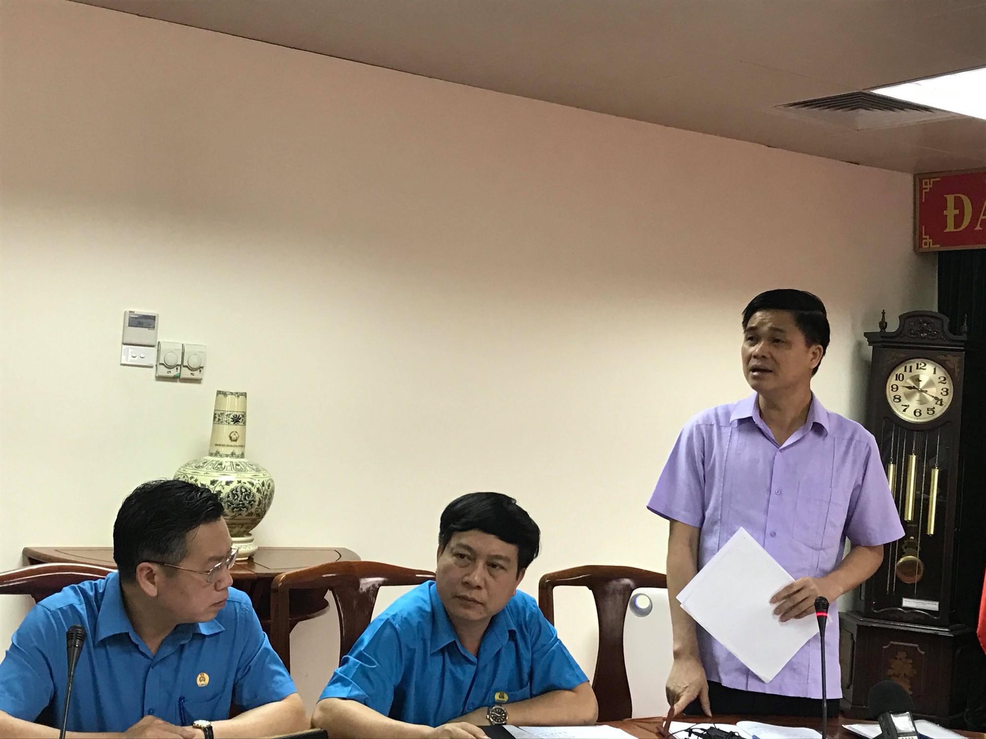 Không đồng tình bỏ quy định khoảng cách 5% giữa các bậc lương