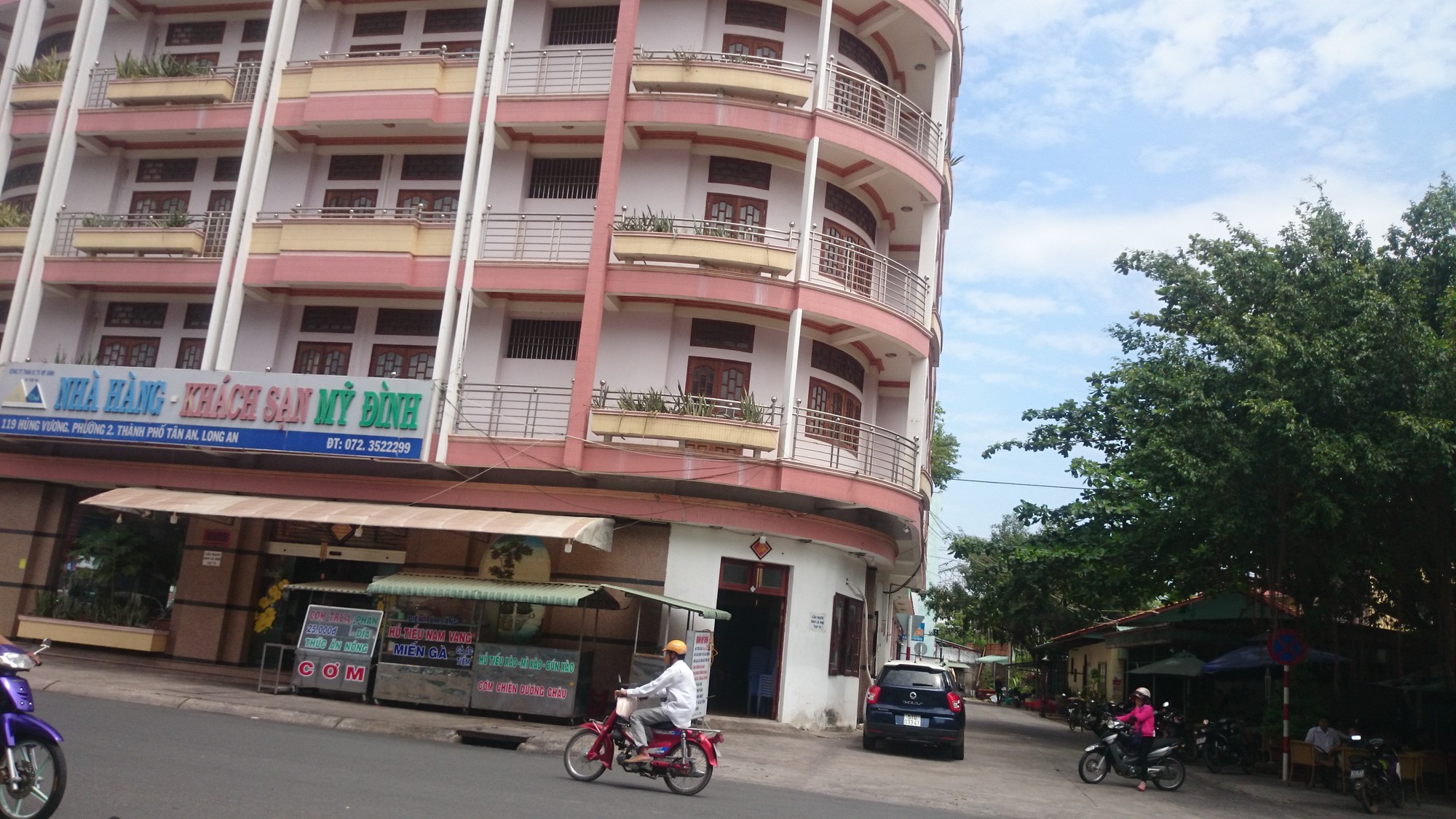 Một giám đốc kiện Chủ tịch UBND TP Tân An