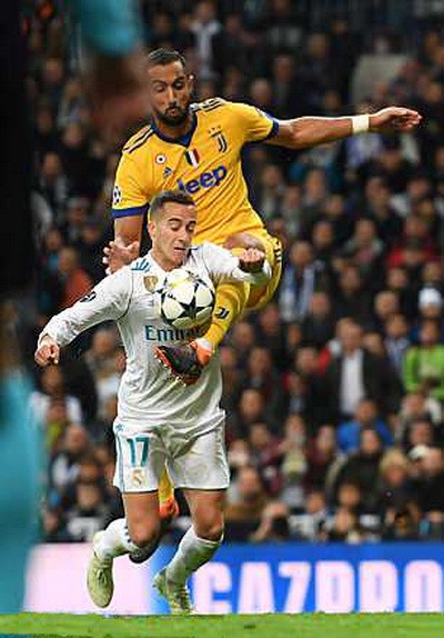 Nhận thẻ đỏ phút 90+4, Buffon gọi trọng tài là cầm thú - Ảnh 8.