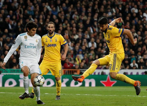 Phạt đền oan nghiệt ph&uacute;t 90+8, Juventus ngược d&ograve;ng bất th&agrave;nh - Ảnh 1.