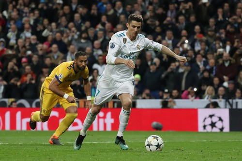 Phạt đền oan nghiệt ph&uacute;t 90+8, Juventus ngược d&ograve;ng bất th&agrave;nh - Ảnh 7.