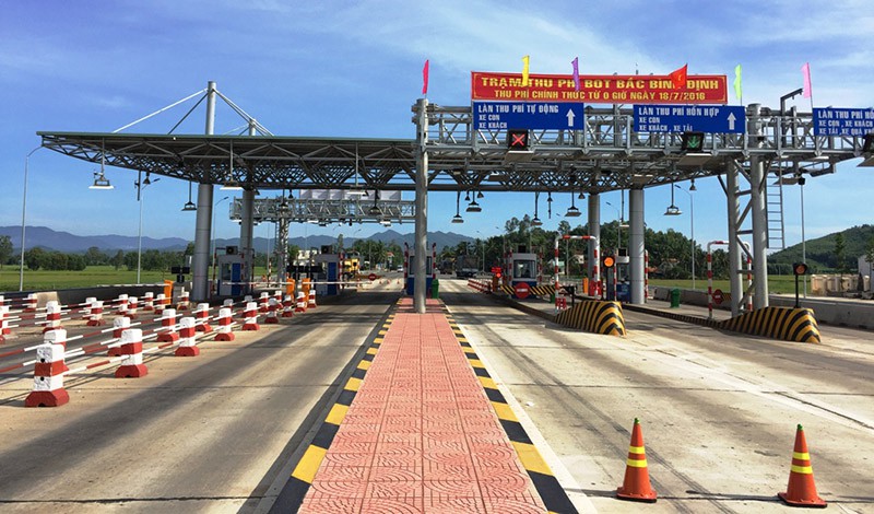 Chậm sửa đường, BOT Bắc Bình Định bị kiến nghị dừng thu giá - Ảnh 1.