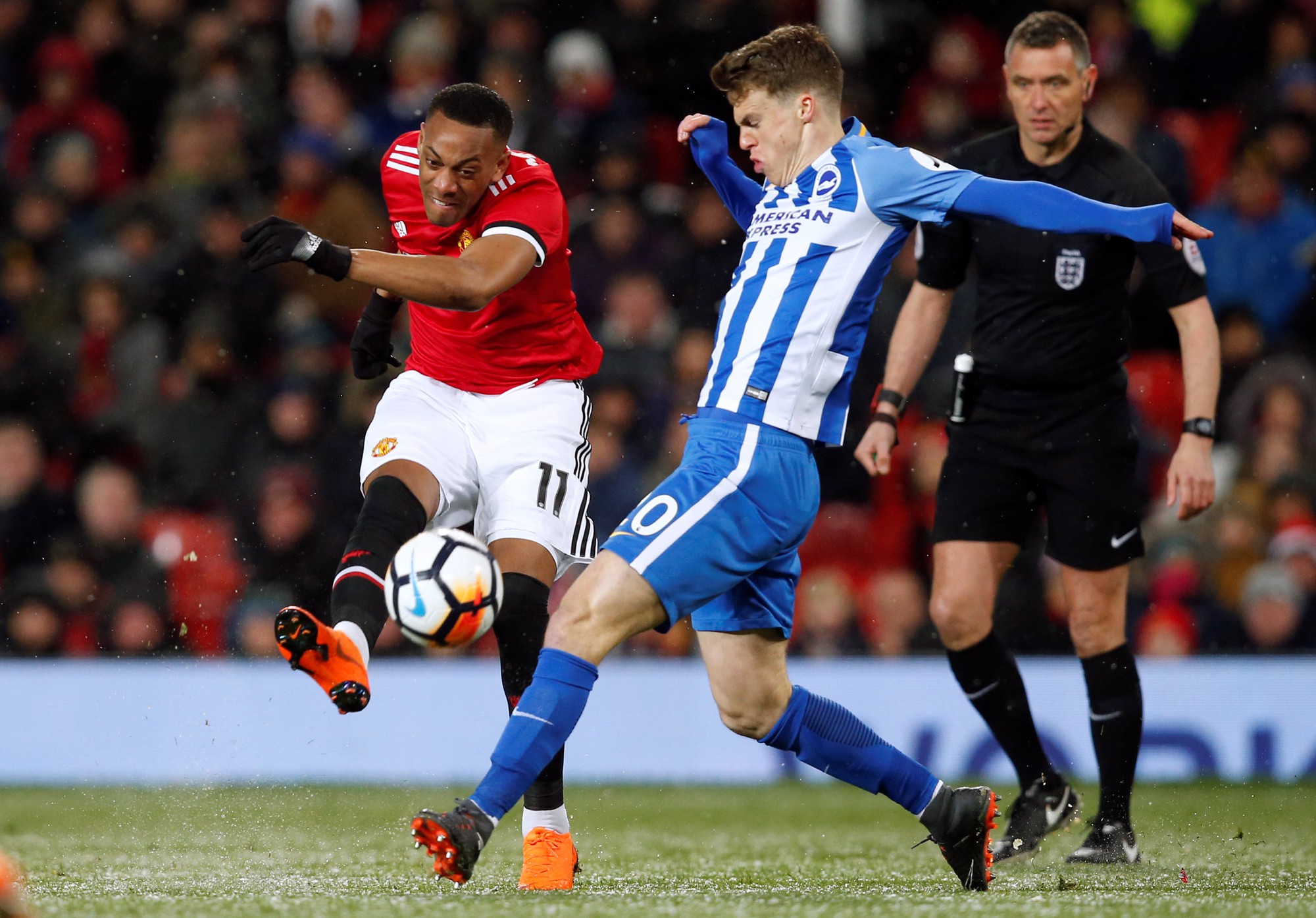 Mourinho không chắc suất đá chính cho Rashford và Martial