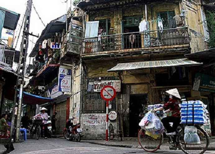 Sao cứ vắt sức dân?