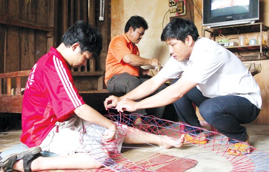 Đẩy mạnh giải quyết việc làm cho người khuyết tật - Ảnh 1.