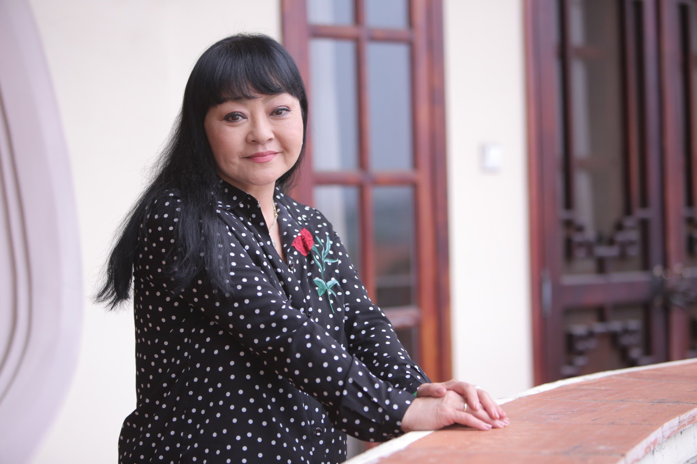 Hương Lan: T&ocirc;i kh&ocirc;ng c&oacute; danh hiệu, nhưng t&ocirc;i hạnh ph&uacute;c v&igrave; ở trong l&ograve;ng kh&aacute;n th&iacute;nh giả - Ảnh 3.