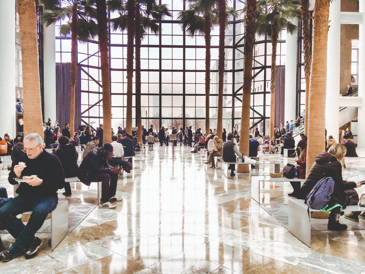 Kh&aacute;m ph&aacute; trung t&acirc;m mua sắm xa xỉ bậc nhất New York - Ảnh 16.