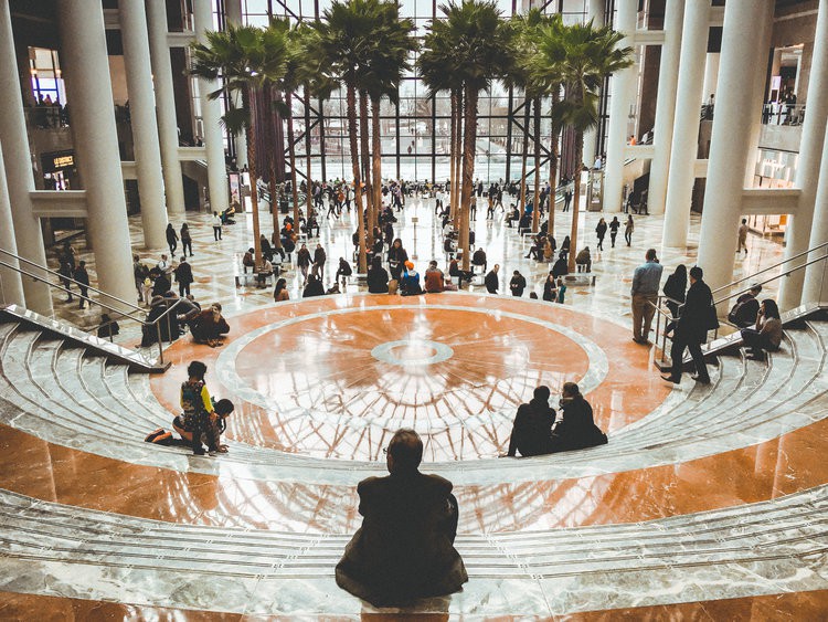 Khám phá trung tâm mua sắm xa xỉ bậc nhất New York