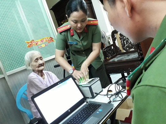 Từ hôm nay, TP HCM thu thập dữ liệu hàng triệu người