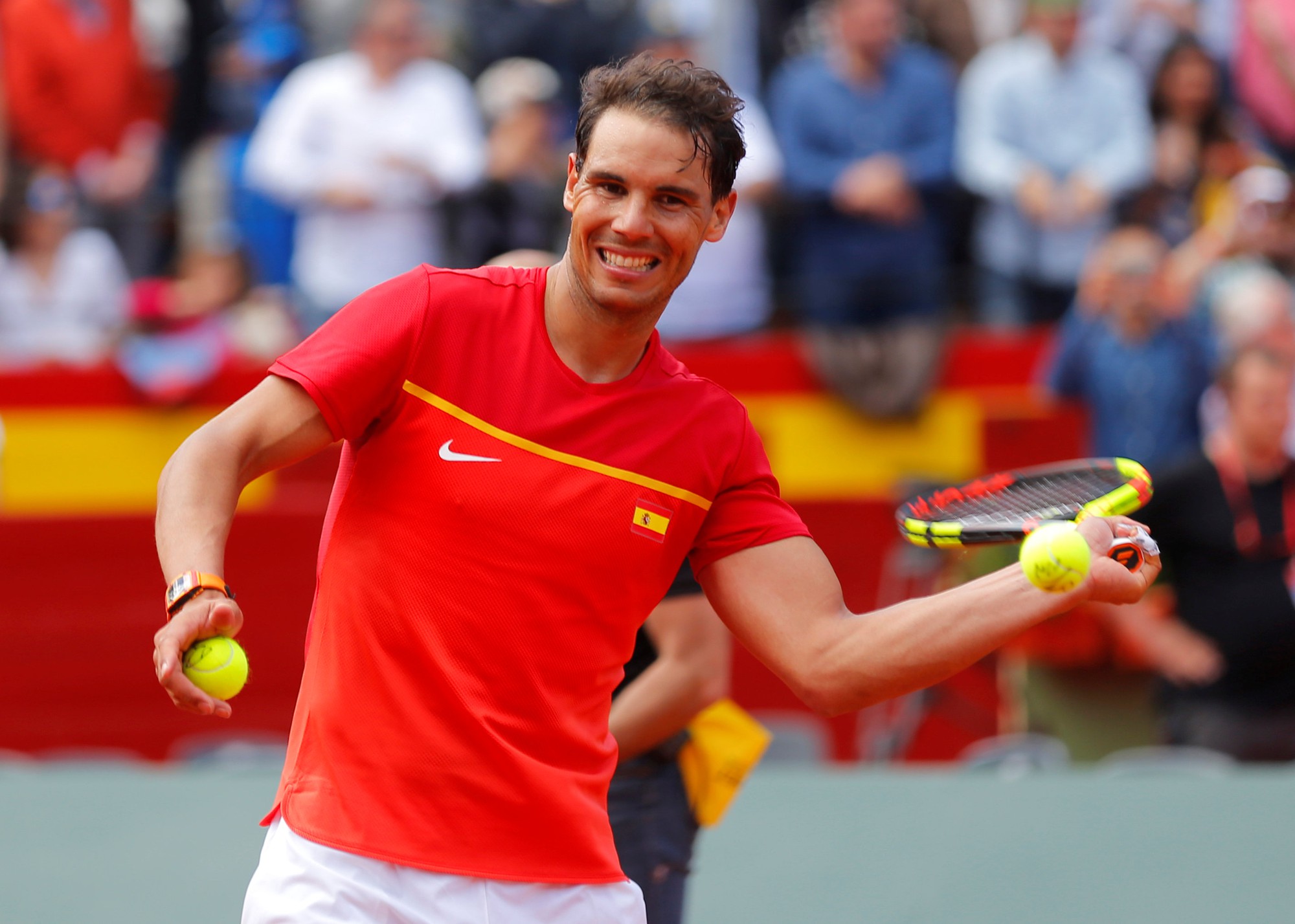 Djokovic khởi đầu thuận lợi, Nadal khiêu khích Federer - Ảnh 6.