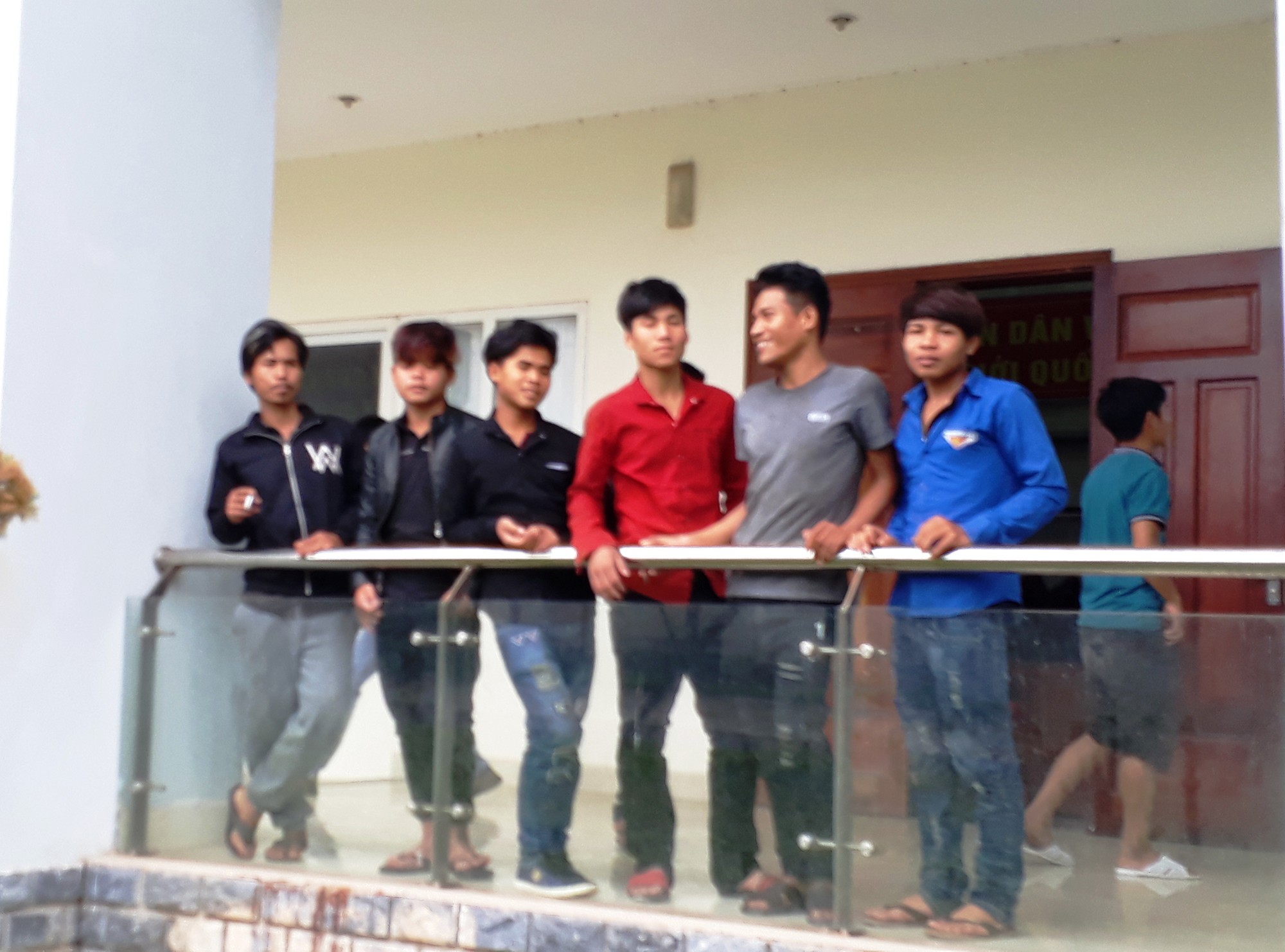 Giải cứu 11 thanh niên trốn chạy khỏi mỏ vàng