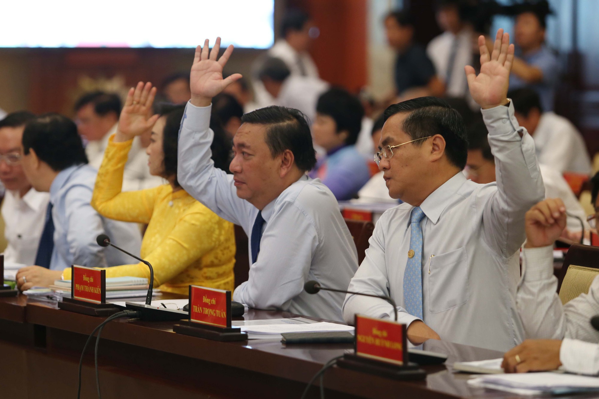 Không nương tay với cán bộ suy thoái