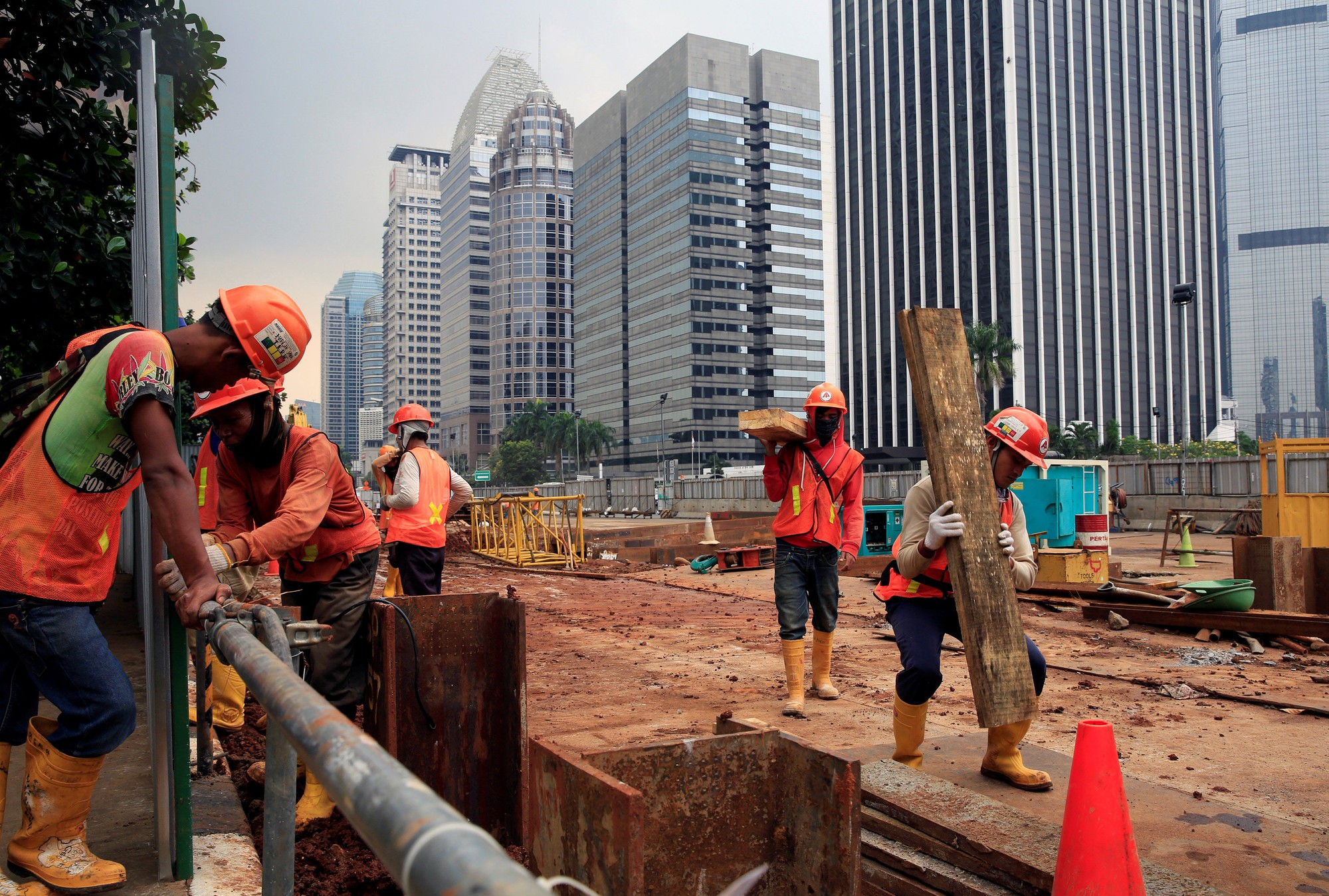 Indonesia mạnh tay với dự án hạ tầng trì trệ