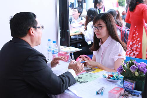 Người trẻ thiếu đủ thứ