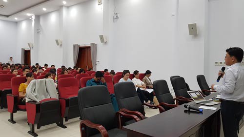 Trang bị kiến thức pháp luật cho cán bộ Công đoàn - Ảnh 1.