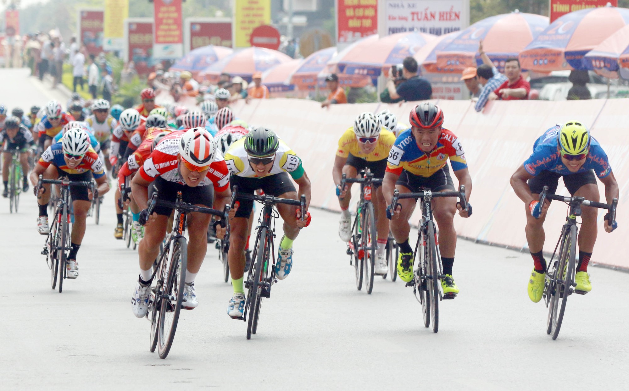 Loic Deriac mất cơ hội tranh &aacute;o v&agrave;ng - Ảnh 6.