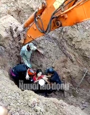 Kỳ tích cứu sống vợ chồng bị chôn sâu hơn 2 m trong gần 1 giờ
