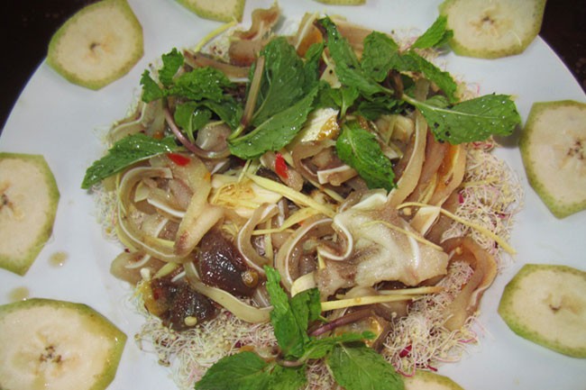 Về miền T&acirc;y tần ngần ăn tr&aacute;i bần chua - Ảnh 2.