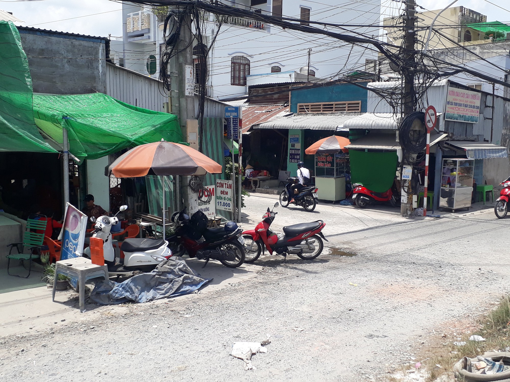 L&ugrave;m x&ugrave;m chuyện c&ocirc; gi&aacute;o mắng HS l&agrave; &ldquo;đồ quỷ&rdquo;, thầy gi&aacute;o cho&agrave;ng vai nữ sinh - Ảnh 3.