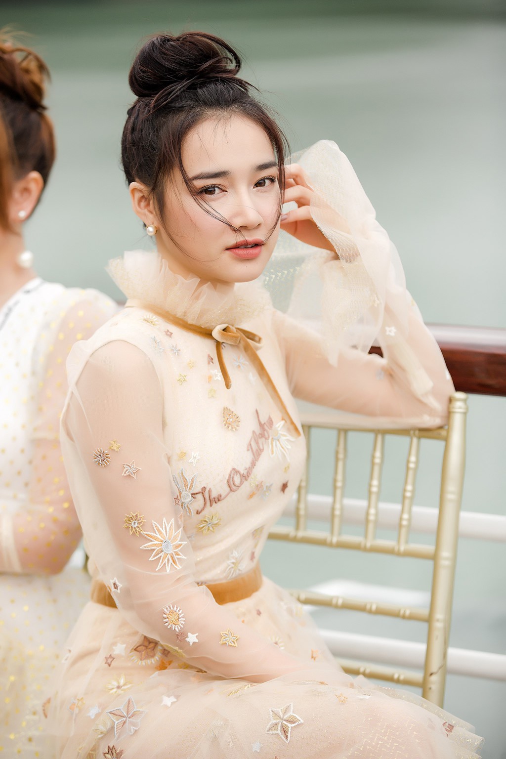 Nh&atilde; Phương xuất hiện xinh xắn tại show thời trang - Ảnh 2.