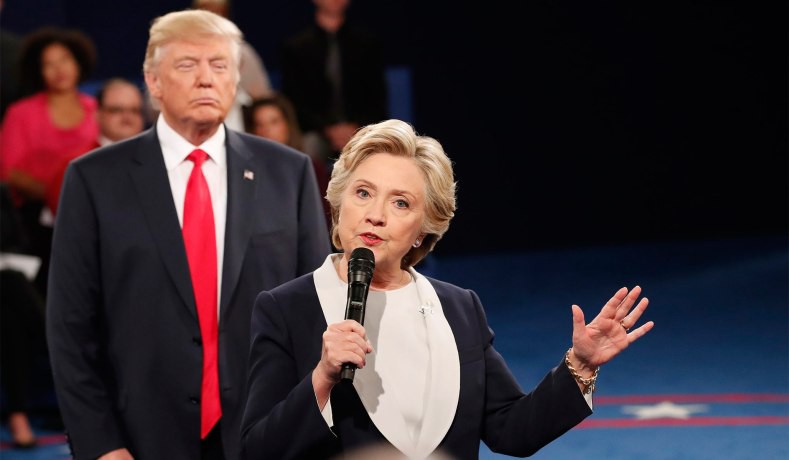 Đảng D&acirc;n chủ kiện Tổng thống Trump v&agrave; ch&iacute;nh phủ Nga - Ảnh 2.