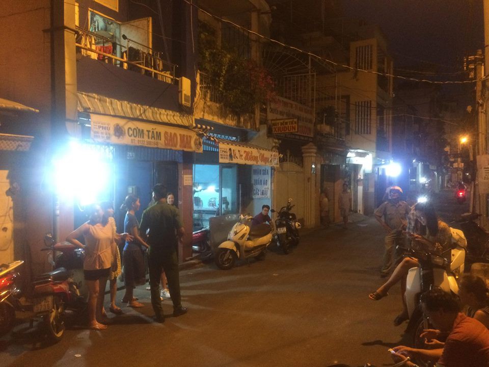 Đang truy xét 2 băng giang hồ hỗn chiến kinh hoàng ở đường Trường Sa