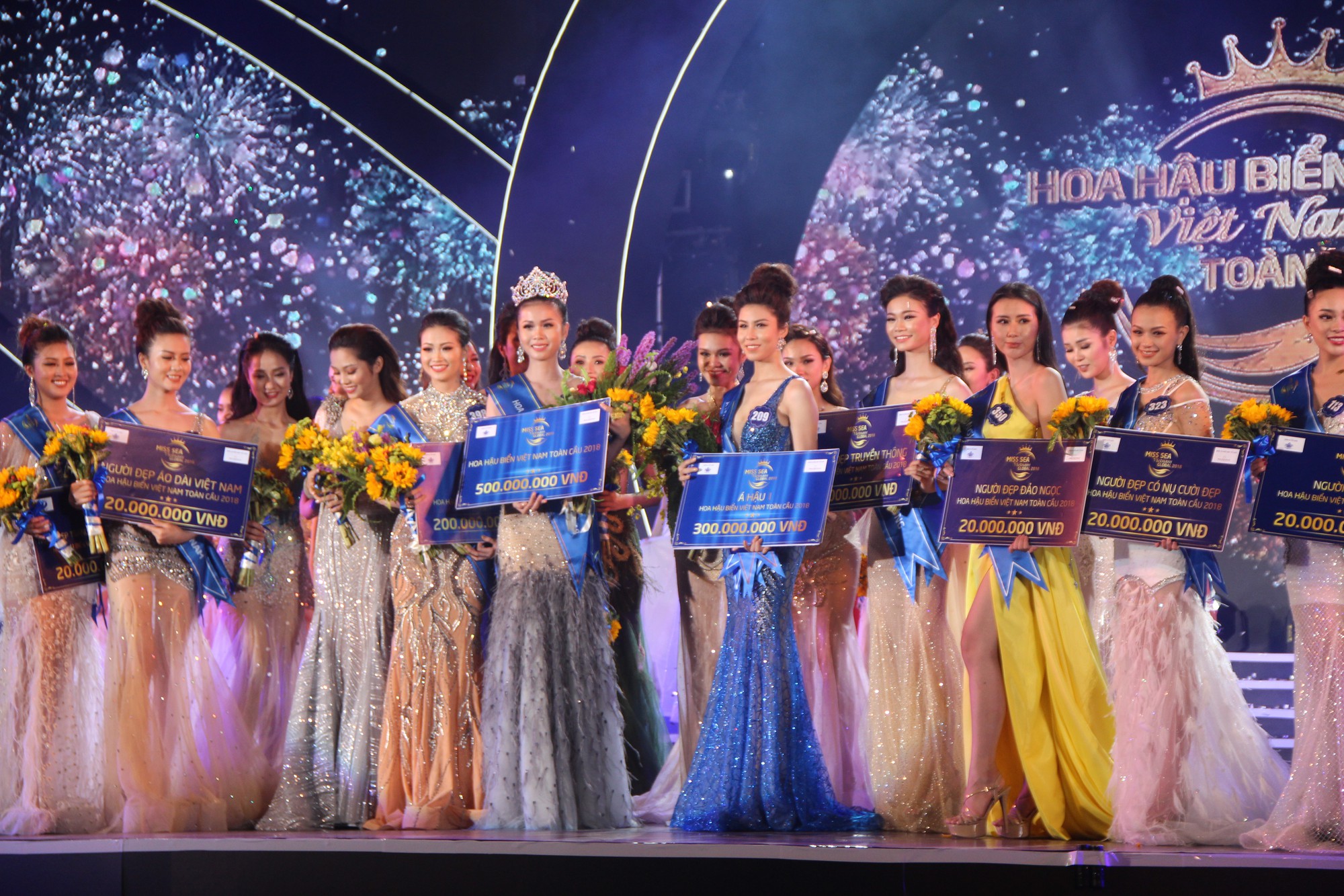 Nguyễn Thị Kim Ngọc đăng quang Hoa hậu Biển Việt Nam Toàn cầu 2018 - Ảnh 6.