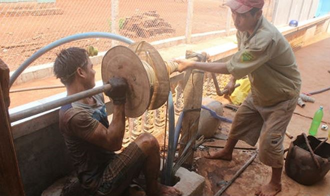 Chuyện rợn người dưới đ&aacute;y giếng s&acirc;u hoắm ở Gia Lai - Ảnh 1.