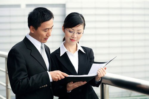 9 c&aacute;ch giao tiếp t&iacute;ch cực nơi c&ocirc;ng sở - Ảnh 1.