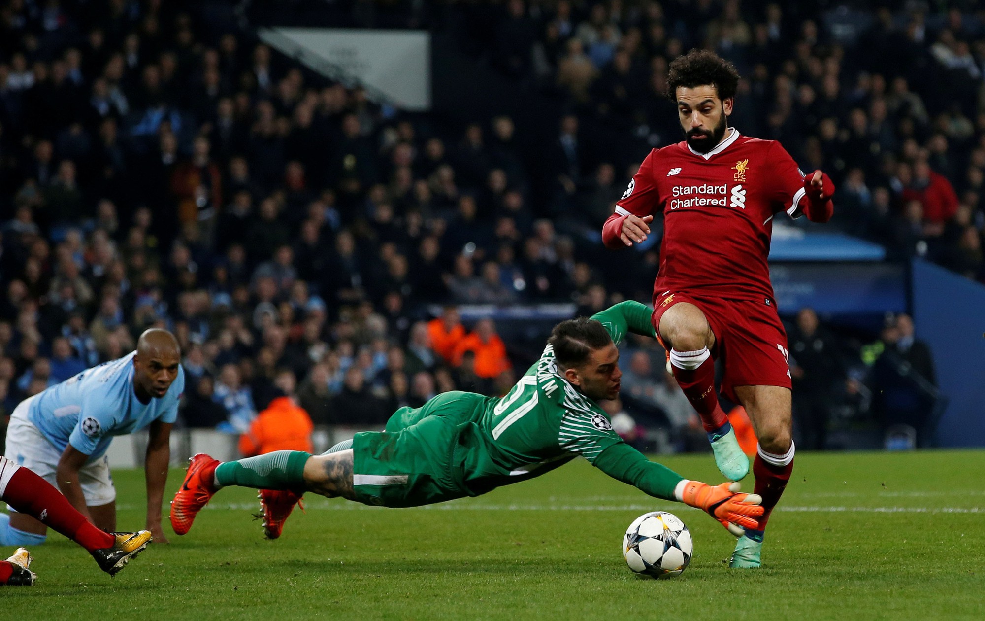 Anfield giăng bẫy chờ "sói"
