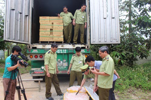 Gần 5 tấn nầm lợn bốc mùi suýt lên bàn nhậu