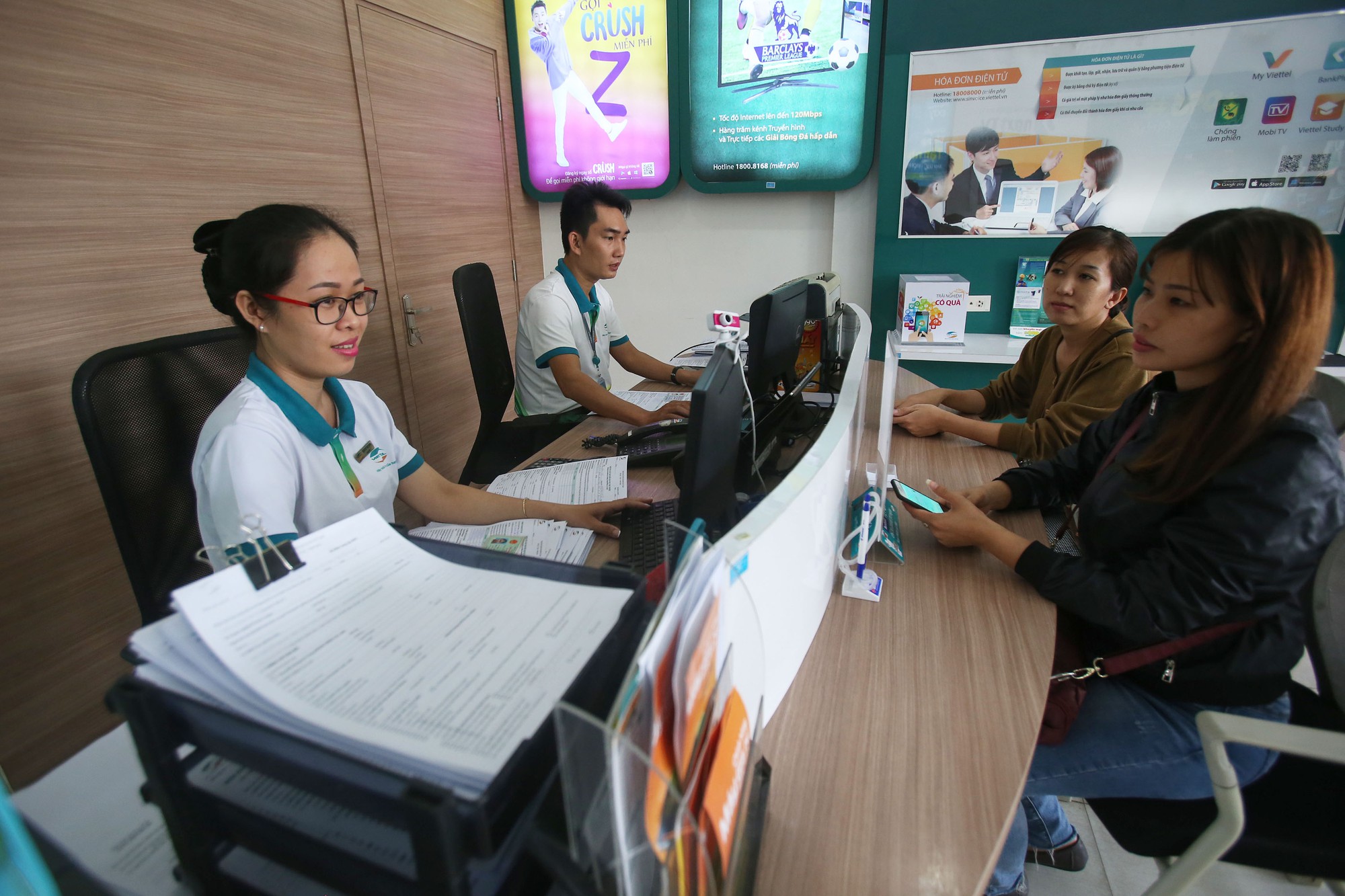 Cập nhật thông tin thuê bao di động: Hạ nhiệt trước giờ G - Ảnh 1.
