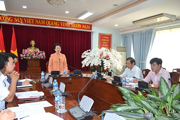 Ngăn lạm dụng quyền lực