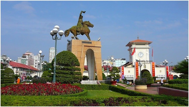 Chuyện &iacute;t biết về c&aacute;c tượng đ&agrave;i trước năm 1975 ở S&agrave;i G&ograve;n - Ảnh 5.