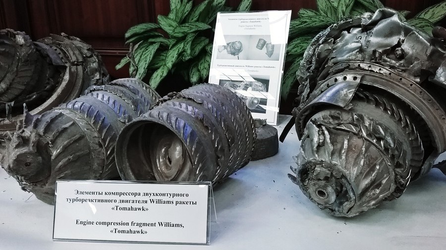 Nga công bố tên lửa Tomahawk thu được sau vụ Mỹ không kích Syria - Ảnh 5.