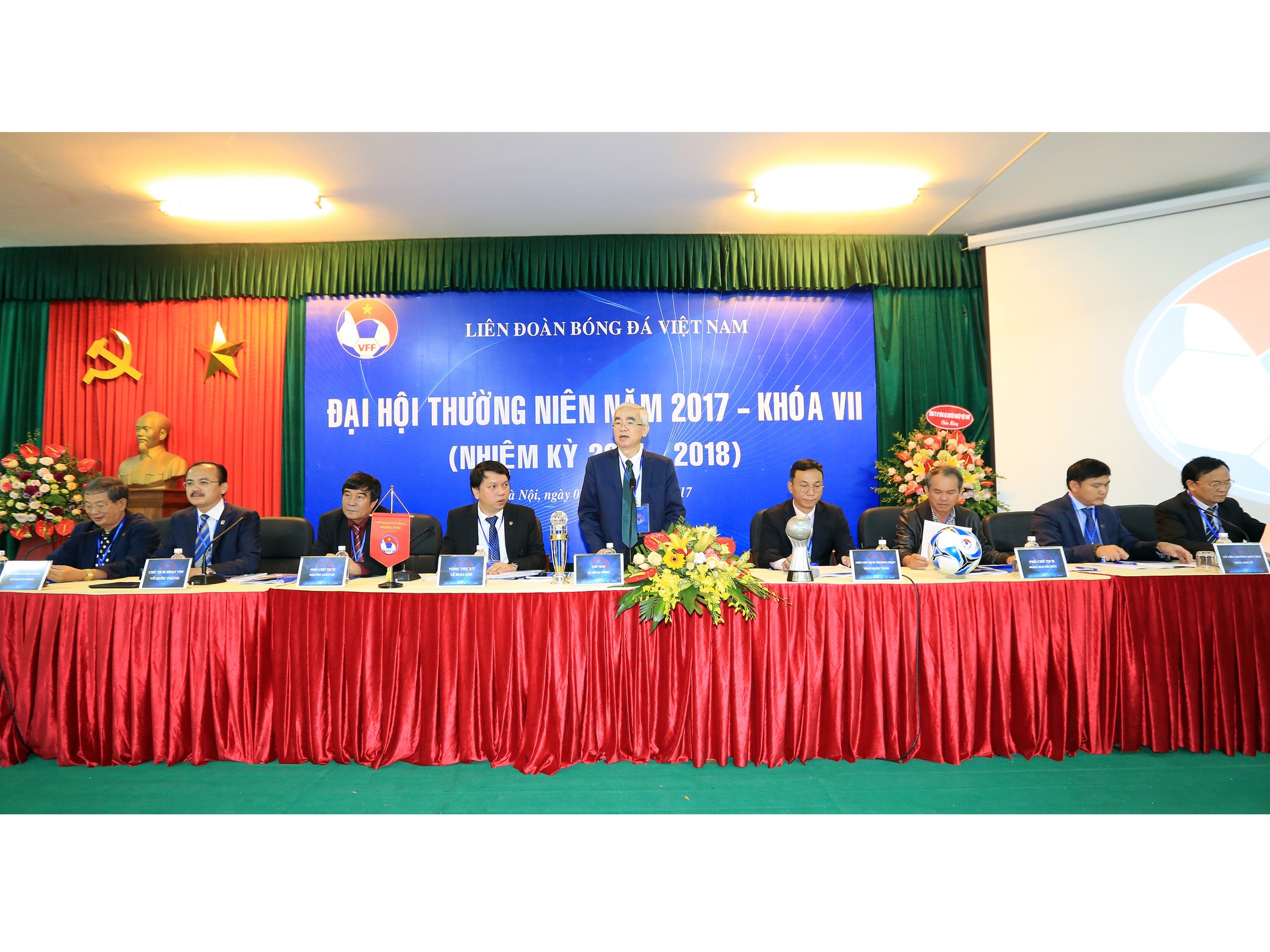 Ông Trần Anh Tú rút lui: Nhiều người tán đồng