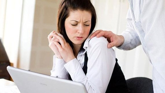 Góc khuất công sở