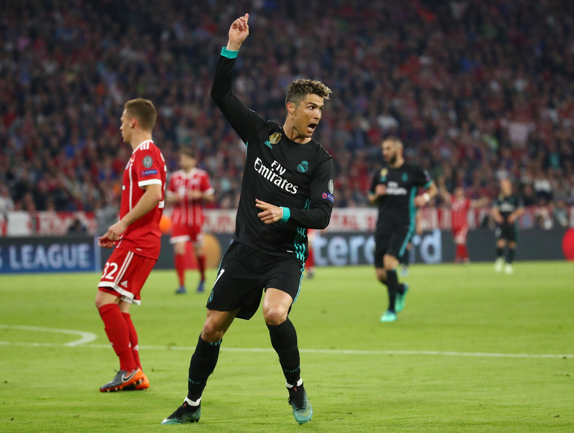 Sao trẻ rực sáng, Real Madrid quật ngã hùm xám Bayern - Ảnh 1.